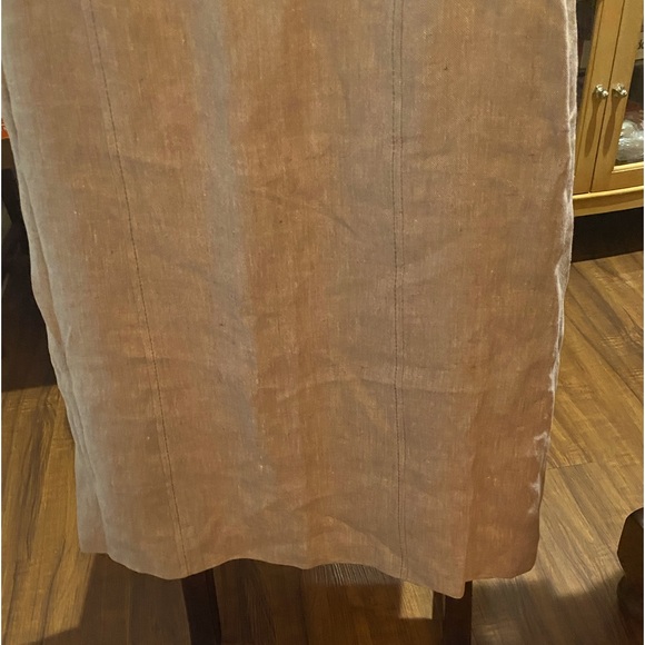 Valentino flax linen size 10 skirt. Made in Italy, top designer. Comes to knee. - Picture 10 of 12